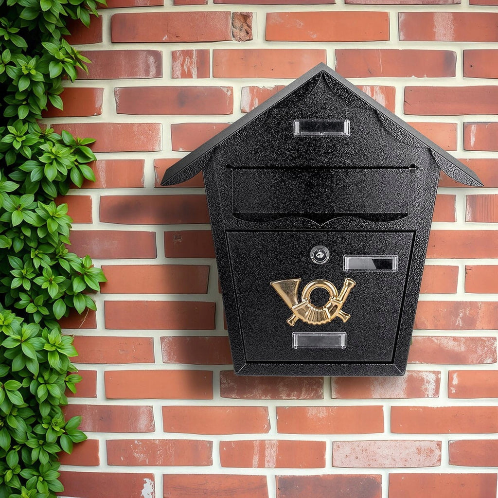 Cutie postala eleganta din metal negru, design clasic cu emblema aurie, rezistenta la intemperii, 38x38x10cm