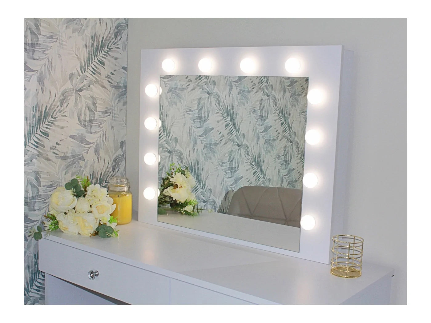 Masa de toaleta si machiaj Cristal 12 LED cu oglinda si 5 sertare, 110x47x77 cm, alb