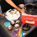 Set patiserie cu platou rotativ si 4 tavi de copt, 345 piese cu sabloane pentru ornarea prajiturilor