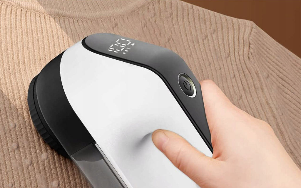 Aparat de curatat scame, 3 trepte, afisaj LCD, incarcare USB, pentru toate tipurile de tesaturi