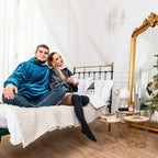 Patura tip hanorac, cu maneci, gluga si buzunare, material plus, marime universala, roz