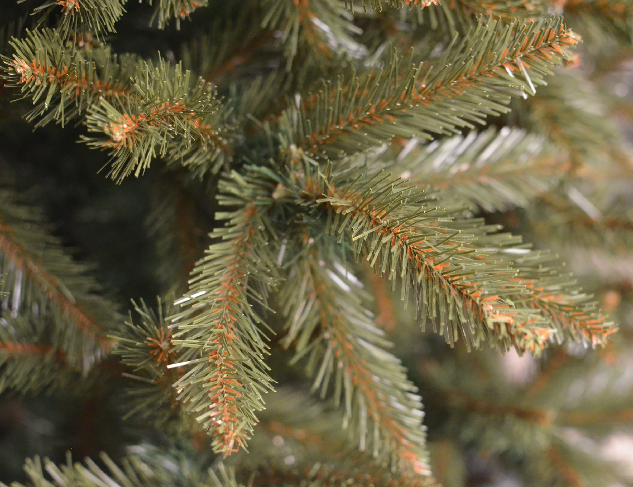 Brad artificial Christmas Deluxe by , Royal, 240cm