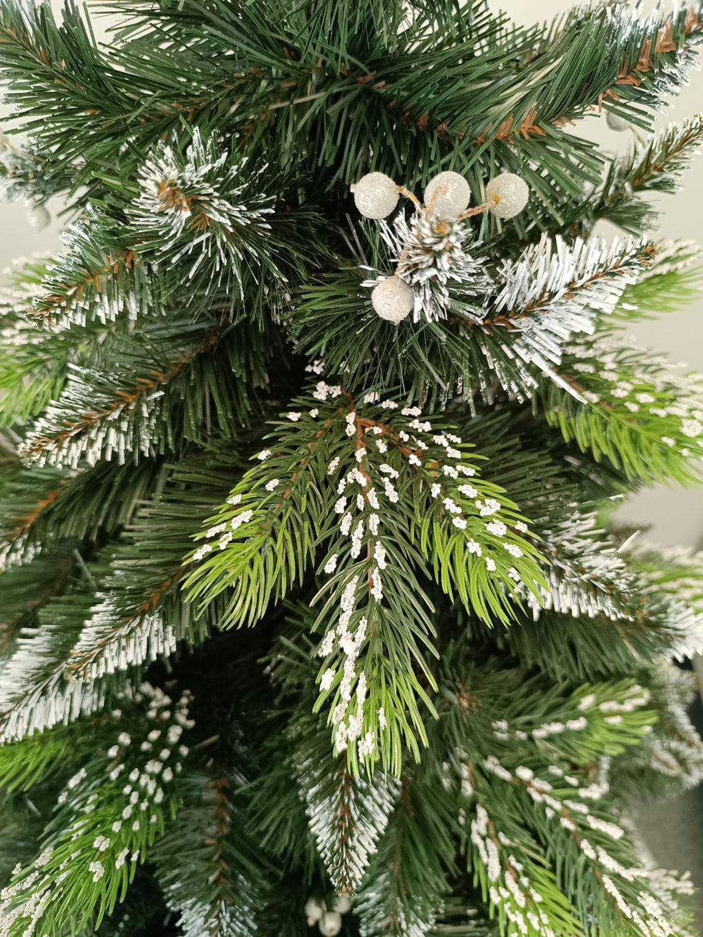 Brad artificial Christmas Deluxe by , Diamant, 2D+3D, 180cm