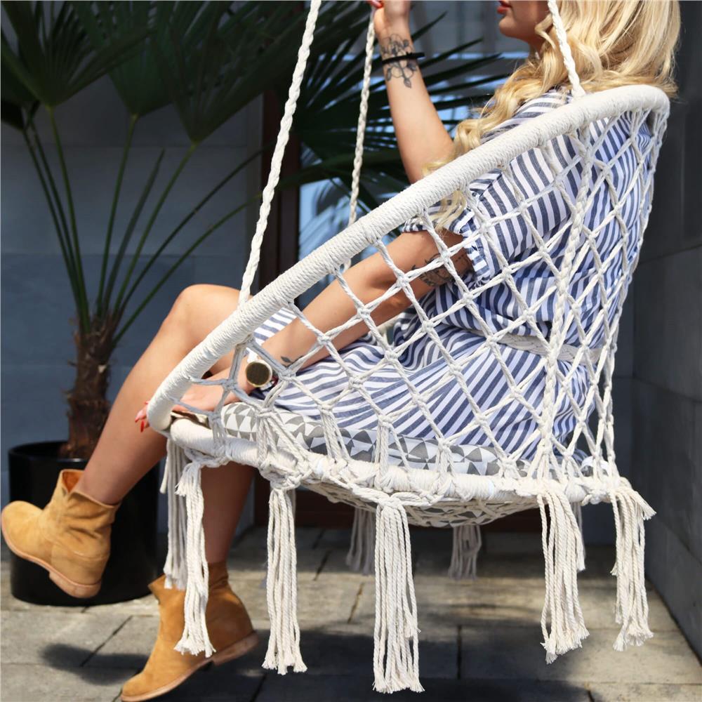 Scaun rotund tip leagan suspendat pentru casa sau gradina, cu franjuri, 150kg, crem