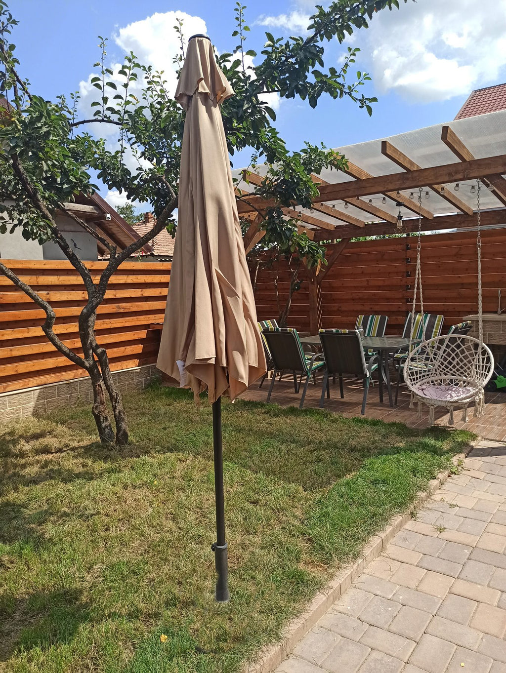 Umbrela terasa gradina, cu manivela si inclinare, diametru 300cm, Taupe