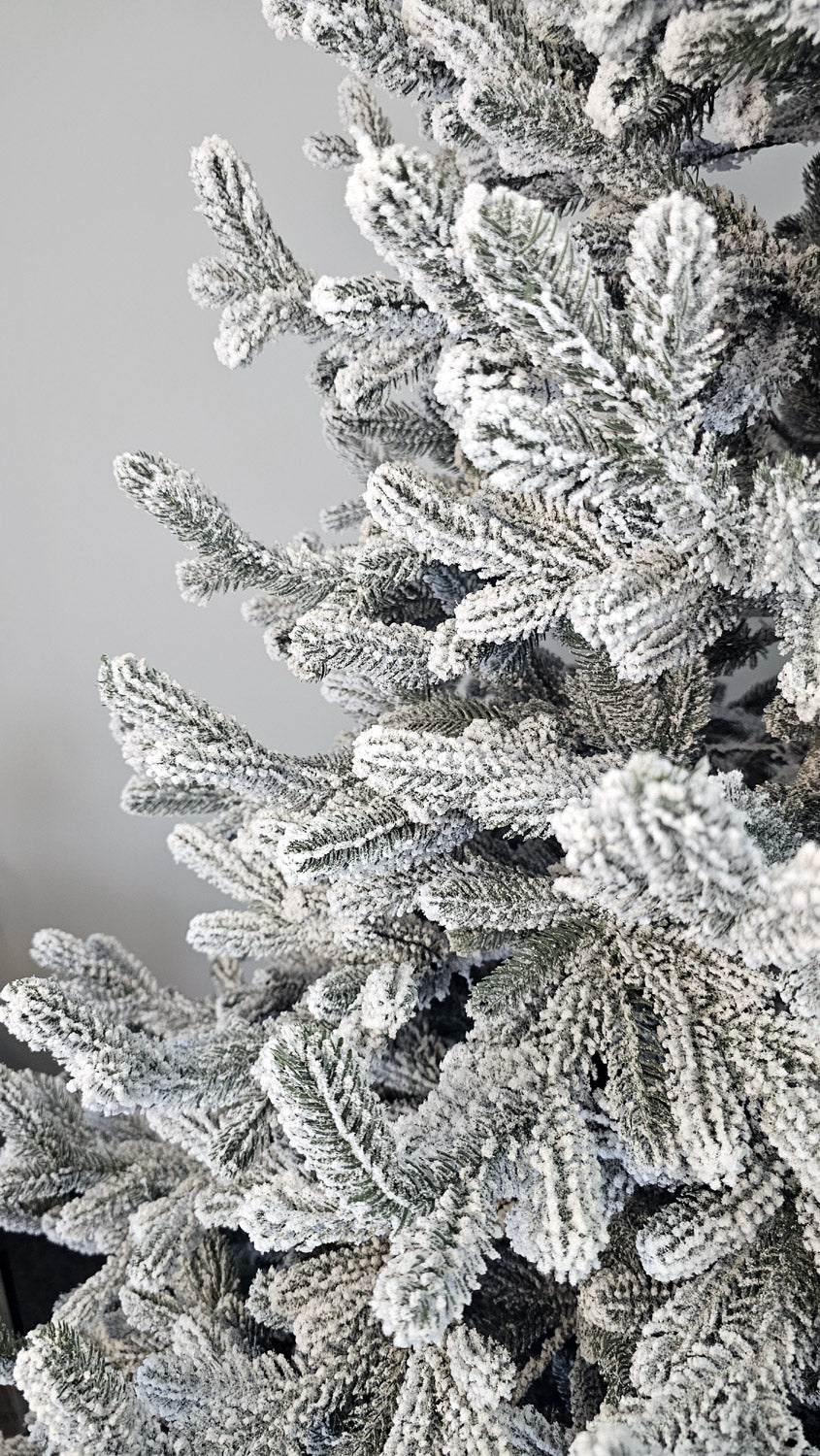 Brad artificial Christmas Deluxe by , Viena nins, 3D, 250cm