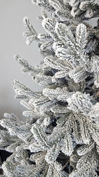 Brad artificial Christmas Deluxe by , Viena nins, 3D, 250cm