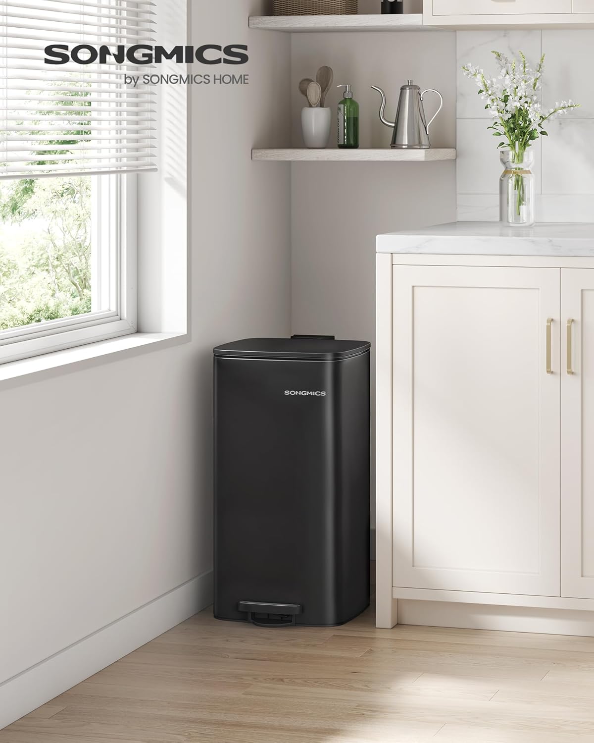 SONGMICS Cos gunoi 34x29x54 cm, 30L, cu pedala, capac silentios si galeata interioara detasabila, negru