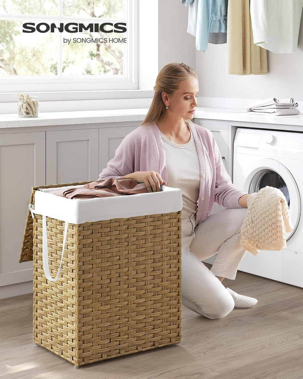 SONGMICS Cos rufe cu capac, ratan sintetic si sac detasabil, 90 L, 46x33x60 cm, natur