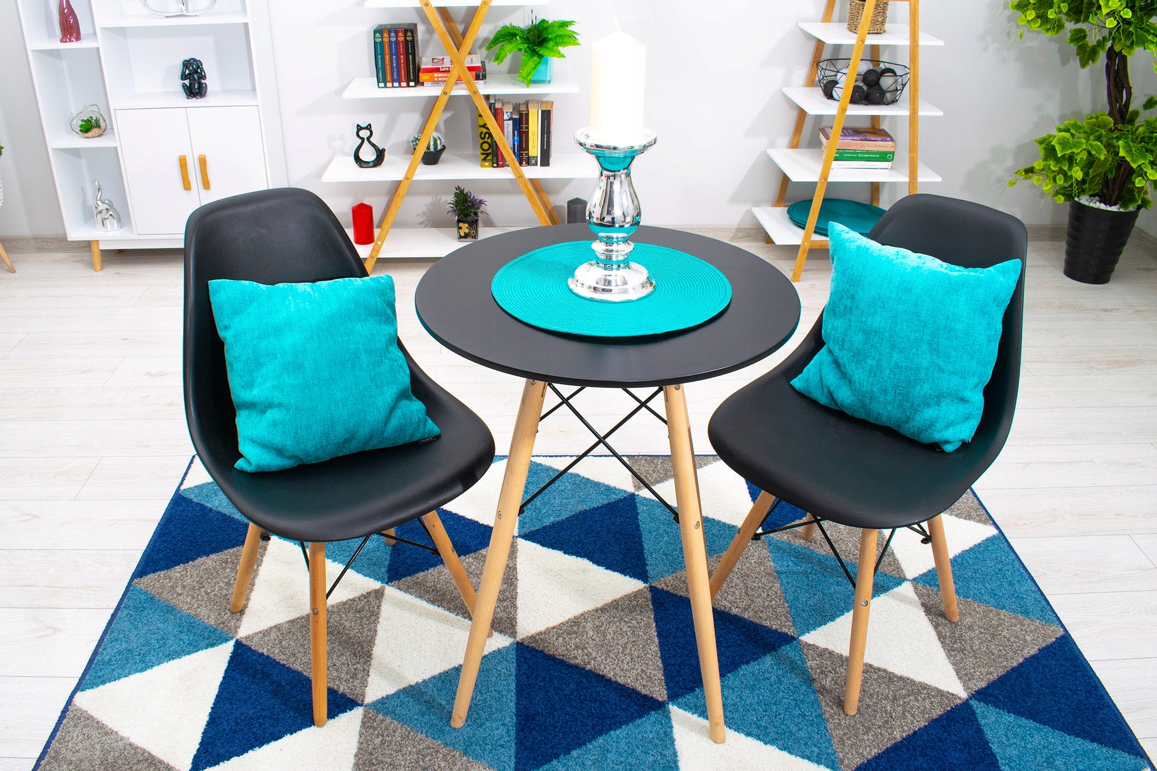 Scaun dining Scandinav pentru bucatarie, 38x42x82cm, negru