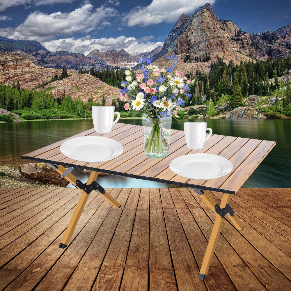 Masa pentru camping cu sistem de pliere rapida, cadru metalic, 90x60x44cm, maro