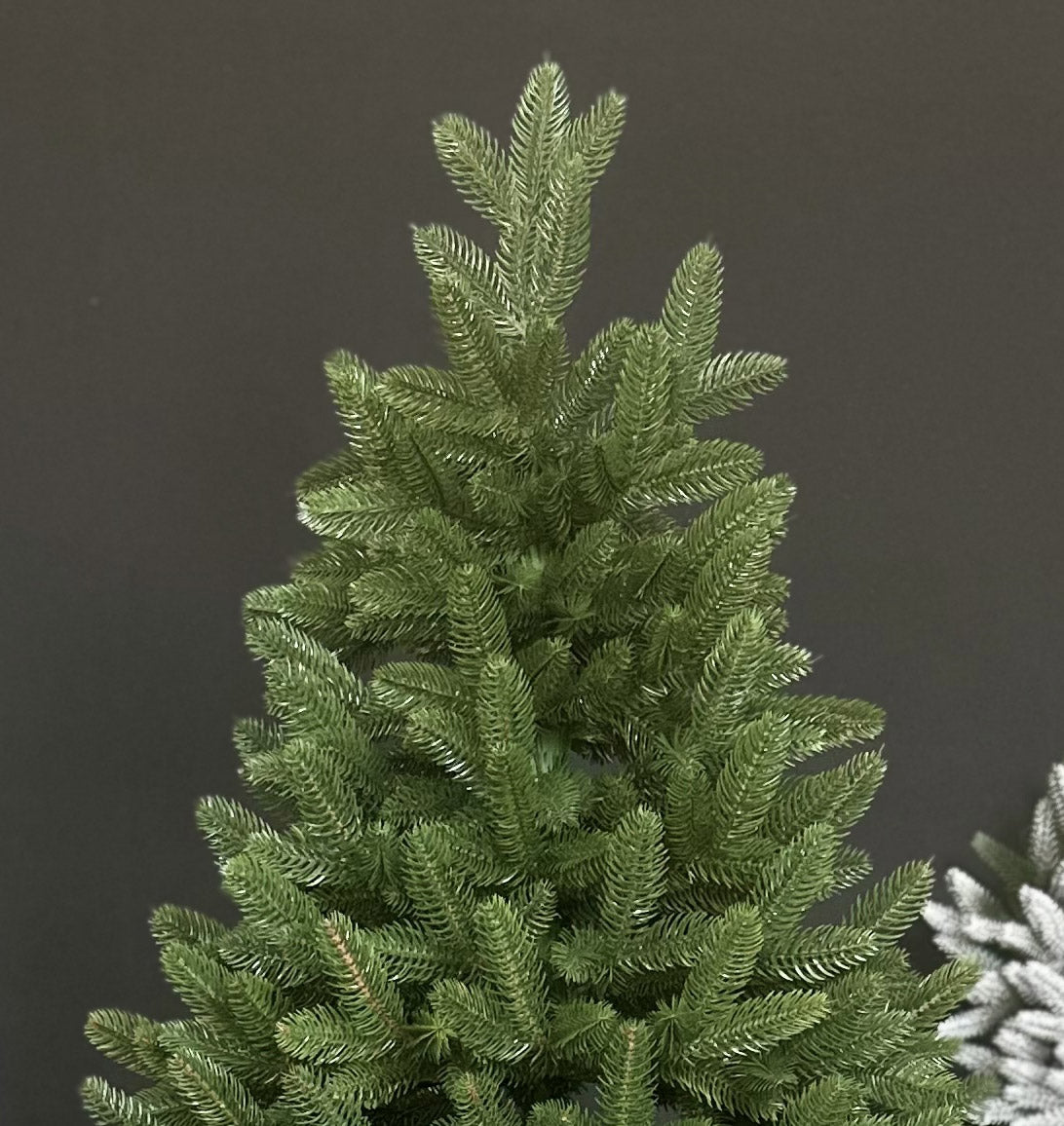 Brad artificial Christmas Deluxe by , Belgia, 2D+3D, 230cm