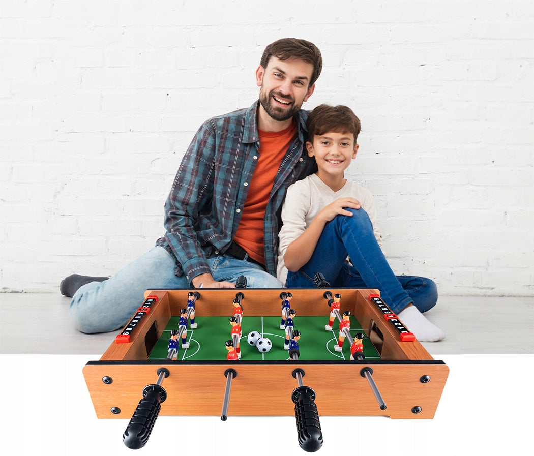 Joc fotbal de masa din lemn, cu contor goluri, 51x31x11 cm
