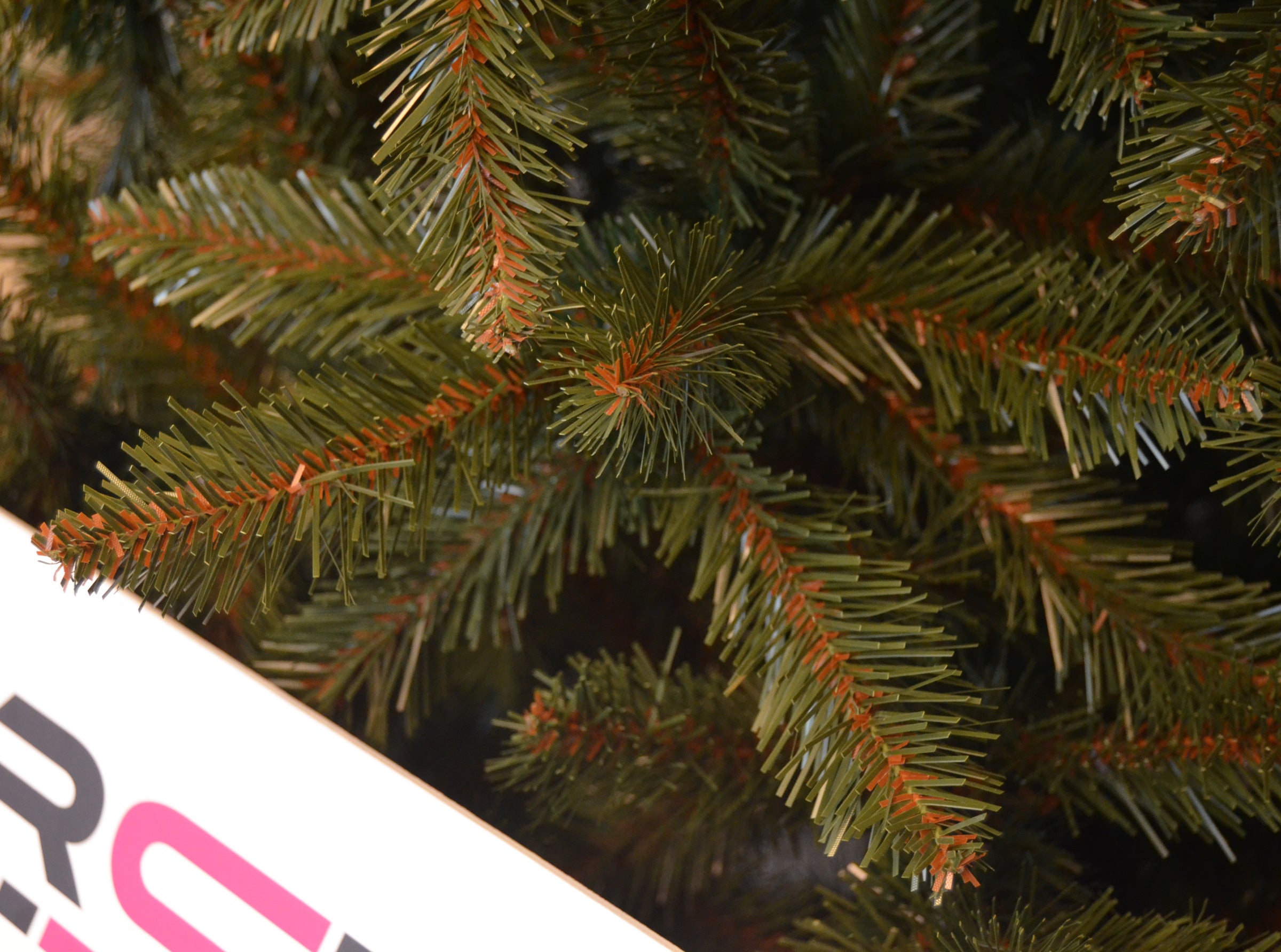 Brad artificial Christmas Deluxe by , Royal, 240cm