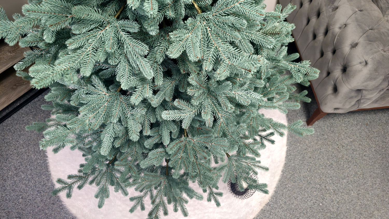 Brad artificial Christmas Deluxe by , Viena Select argintiu, integral 3D, 230cm