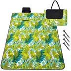 Patura pentru picnic sau plaja, cu folie izolatoare si maner, 200x200cm, model frunze, verde