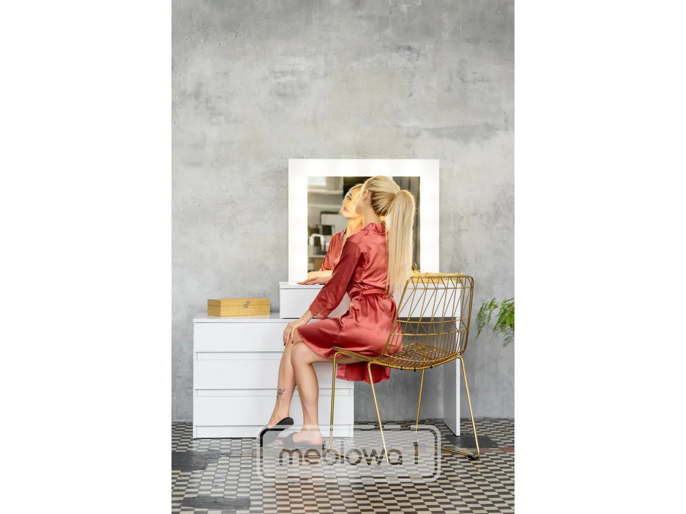 Masa de toaleta si machiaj colt Carla cu oglinda 12 LED si comoda 5 sertare, montaj stanga/dreapta, alb