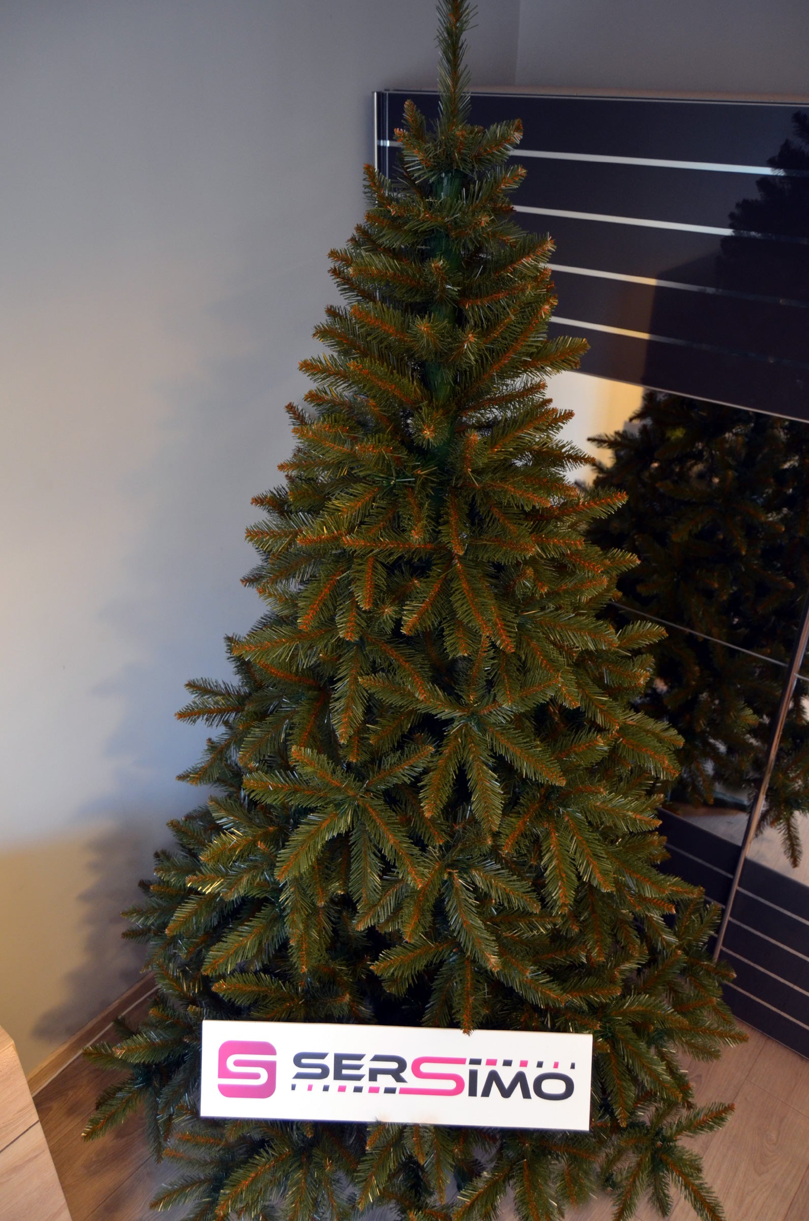 Brad artificial Christmas Deluxe by , Royal, 240cm