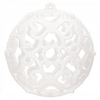 Set globuri si decoratiuni de Craciun, 101 piese, diverse dimensiuni, alb