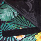 Patura pentru picnic sau plaja, cu folie izolatoare si maner, 200x200cm, negru floral