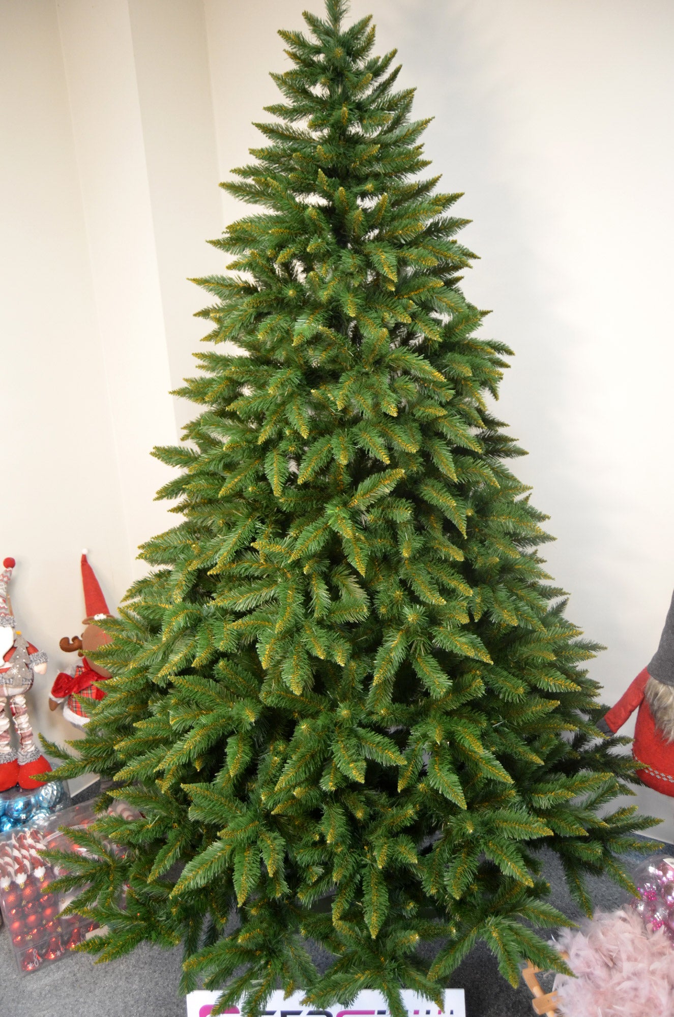 Brad artificial Christmas Deluxe by , Himalaya, 240cm