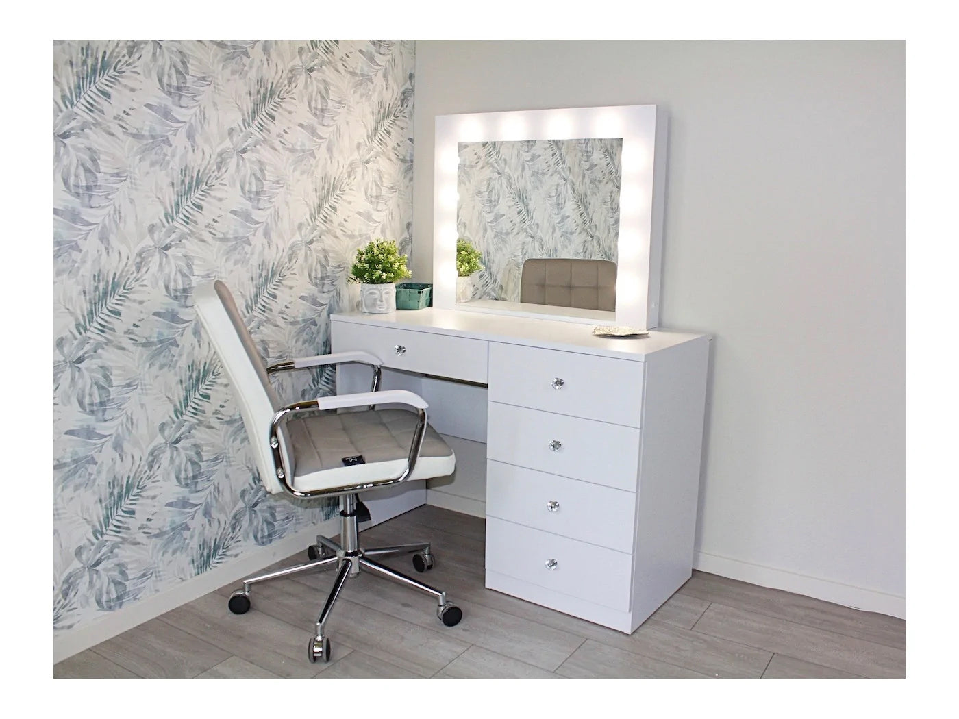 Masa de toaleta si machiaj Cristal 12 LED cu oglinda si 5 sertare, 110x47x77 cm, alb