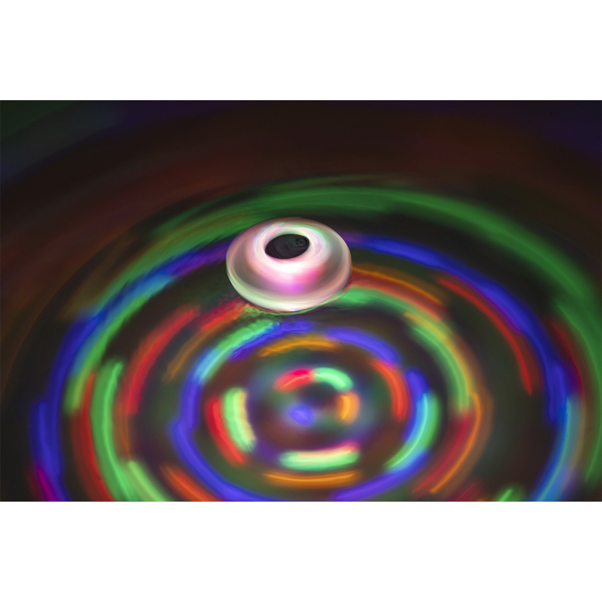 Lampa plutitoare cu LED pentru piscina Bestway FloatBright, 4 culori, 7 moduri, functionare cu 3 baterii AA