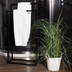 Suport metalic de baie pentru prosoape, cu 2 standuri, 84 cm, negru