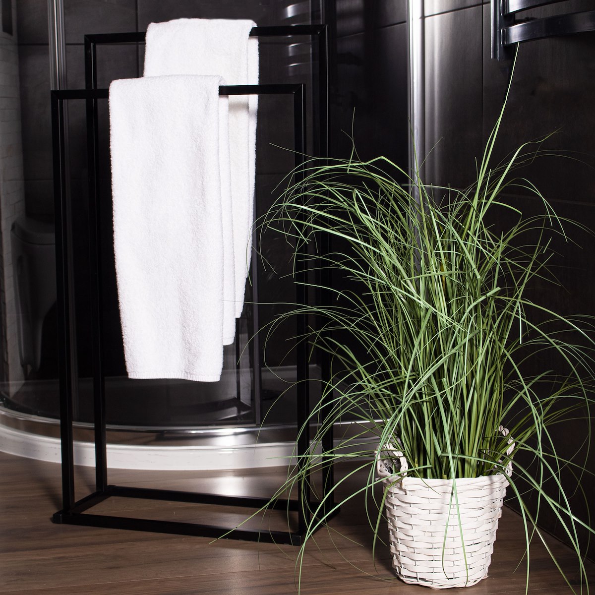 Suport metalic de baie pentru prosoape, cu 2 standuri, 84 cm, negru