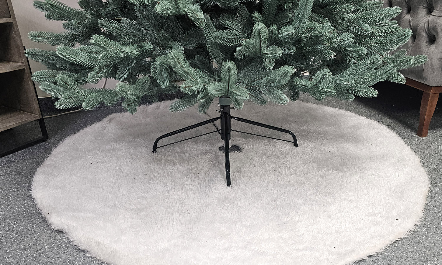 Brad artificial Christmas Deluxe by , Laponia Select argintiu, integral 3D, 230cm