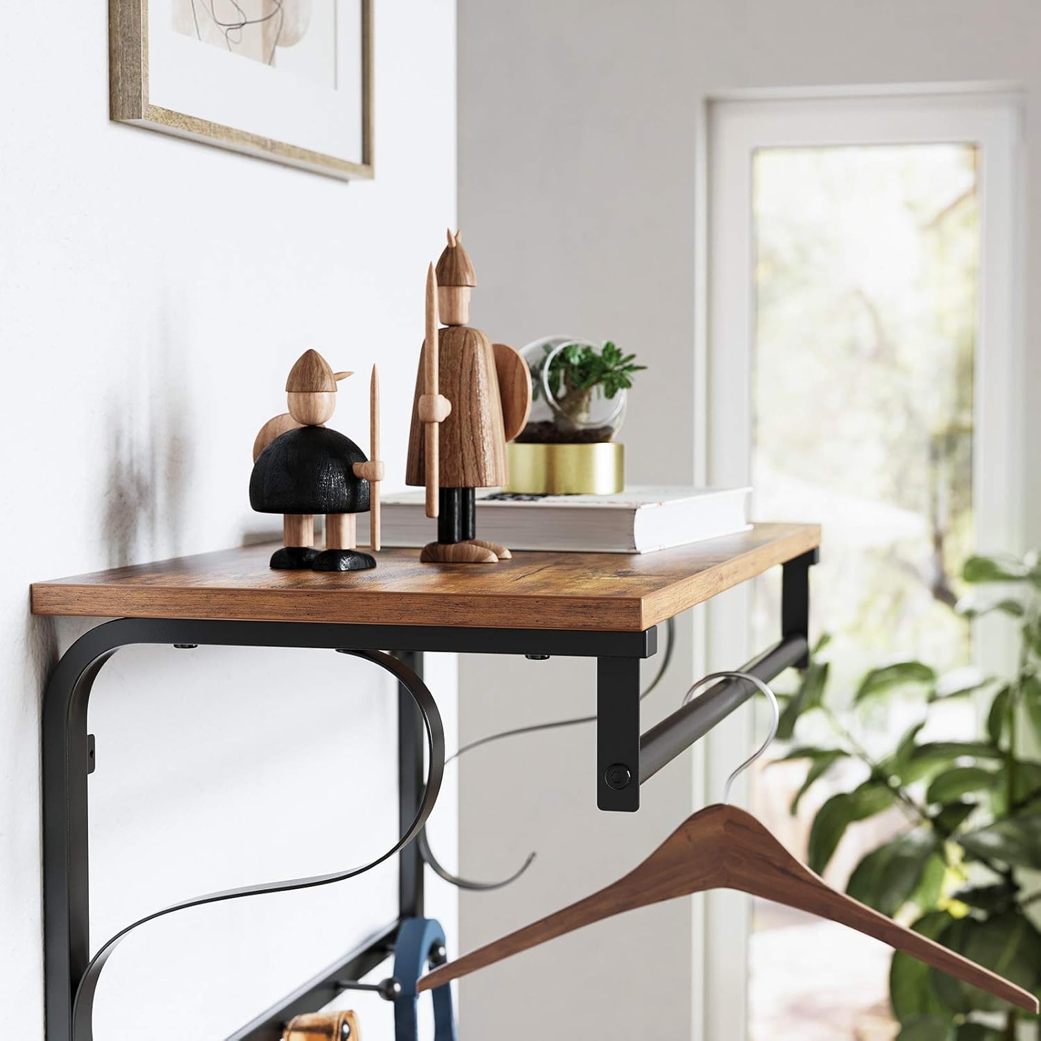 VASAGLE Cuier de perete cu raft de depozitare si sina, 5 carlige, 30x60x32 cm, maro rustic