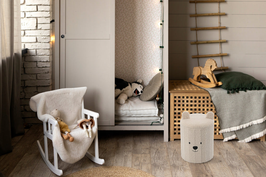 Taburet pentru copii, pliabil cu spatiu depozitare, 80kg, 28×34 cm, bej