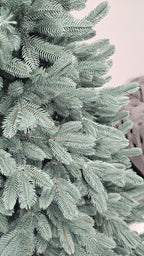 Brad artificial Christmas Deluxe by , Laponia Select argintiu, integral 3D, 230cm