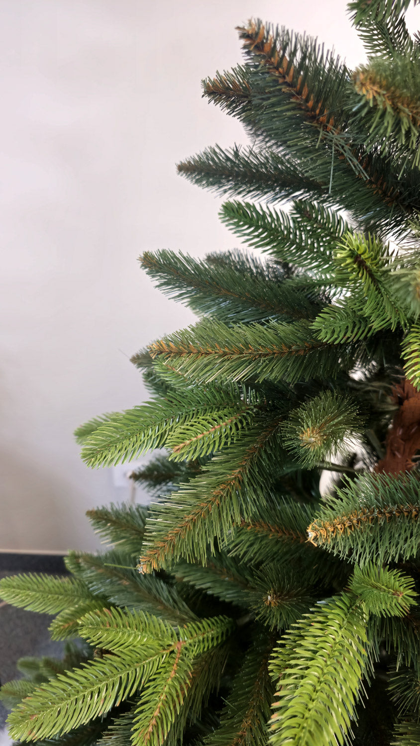 Brad artificial Christmas Deluxe by , Victoria Special, 2D+3D, 180cm