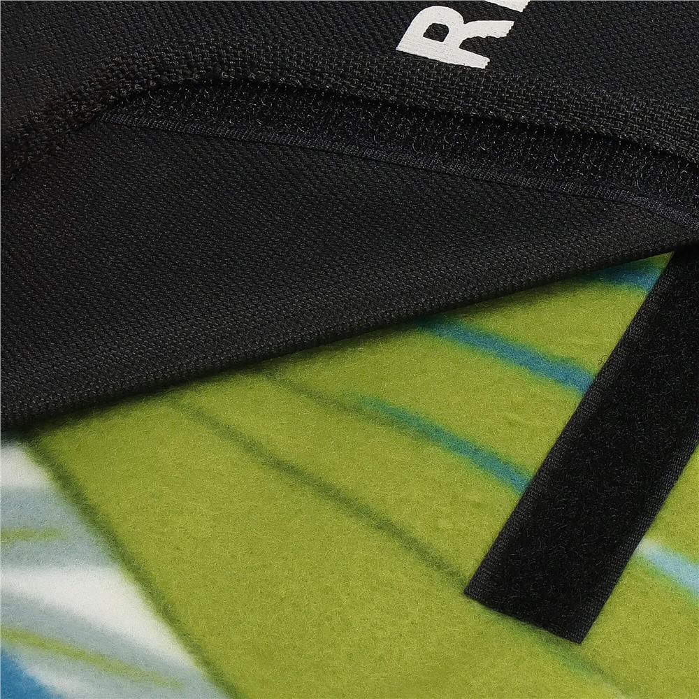 Patura pentru picnic sau plaja, cu folie izolatoare si maner, 200x200cm, model frunze, verde