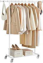 SONGMICS Suport pentru haine cu sina superioara extensibila, pe roti, reglabil pe latime, 45x(92-132)x160cm, alb