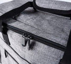 Geanta de drumetie pentru animale de companie, cu spatii de depozitare si accesorii