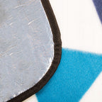 Patura pentru picnic sau plaja, cu folie izolatoare si maner, 200x200cm, albastru galben