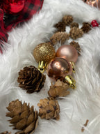 Set globuri si decoratiuni de Craciun, 101 piese, diverse dimensiuni, roz auriu