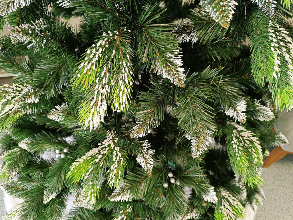 Brad artificial Christmas Deluxe by , Diamant, 2D+3D, 250cm