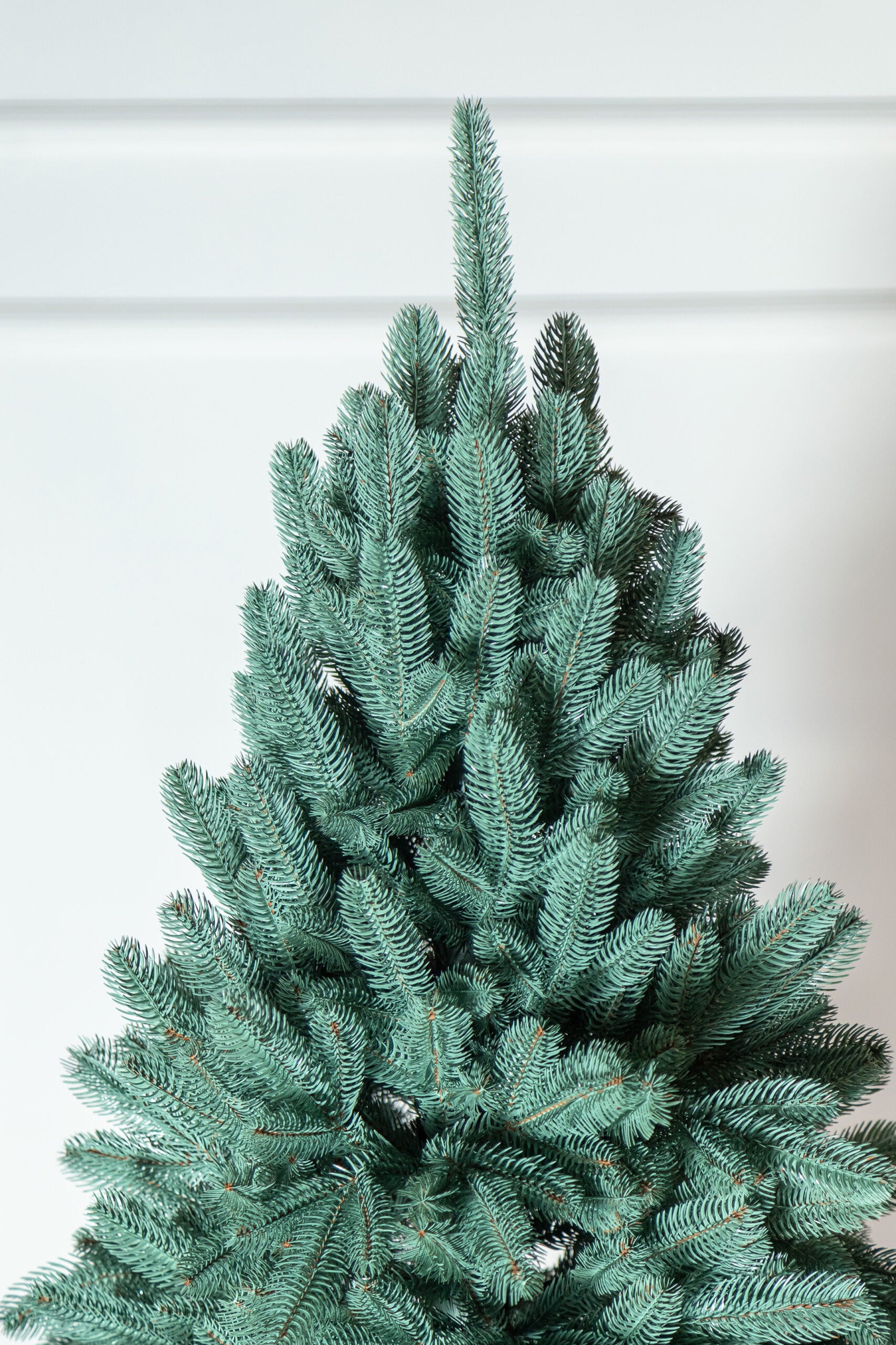 Brad artificial Christmas Deluxe by , Laponia Select argintiu, integral 3D, 230cm