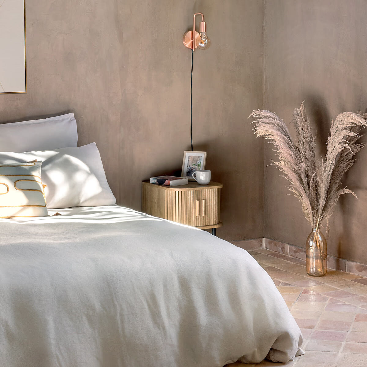 Noptiera Atmosphera Colva cu 2 usi, MDF si picioare metalice, 40x40x53 cm, bej