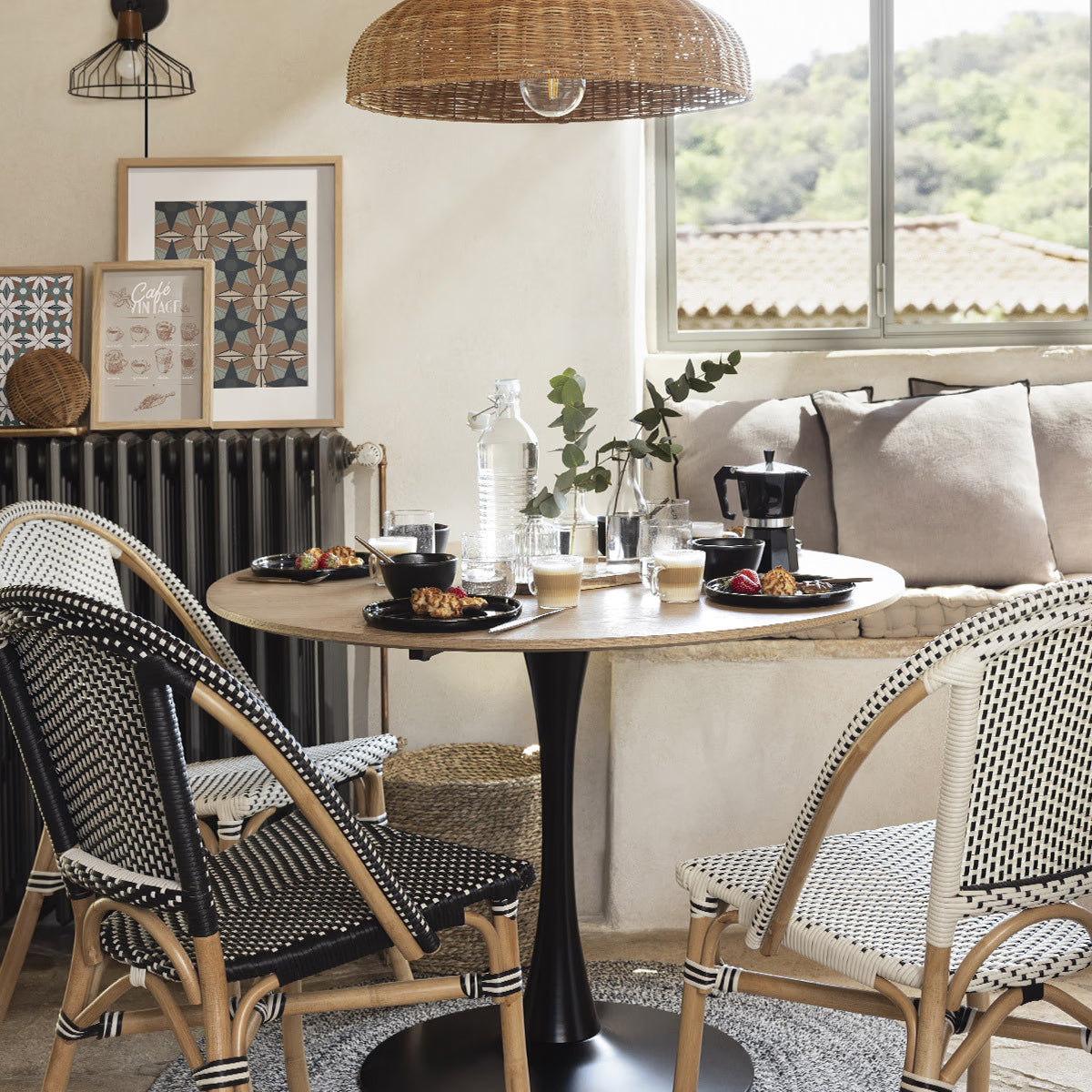 Masa rotunda Atmosphera Elias, 102x74 cm, MDF si metal, negru si stejar