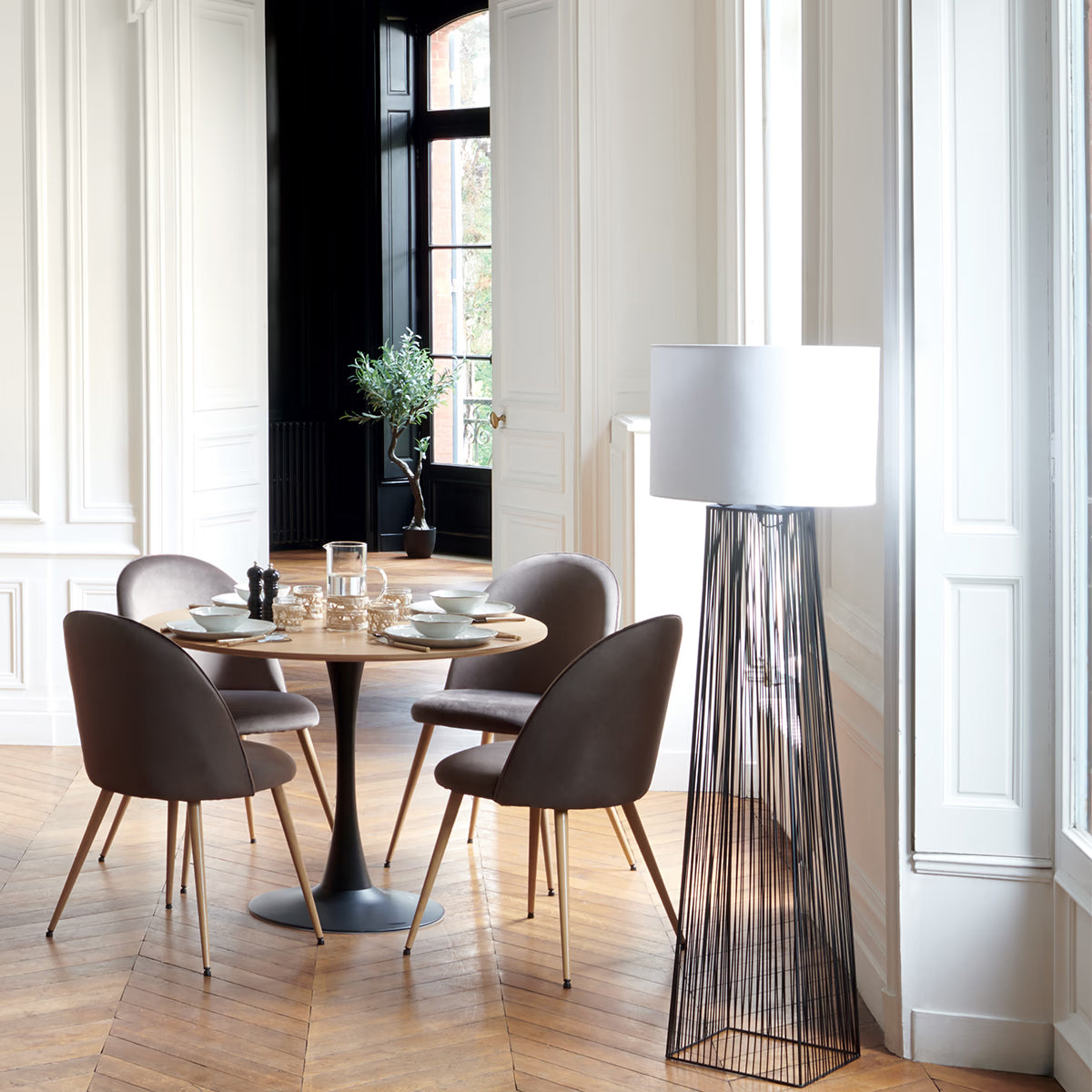 Masa rotunda Atmosphera Elias, 102x74 cm, MDF si metal, negru si stejar