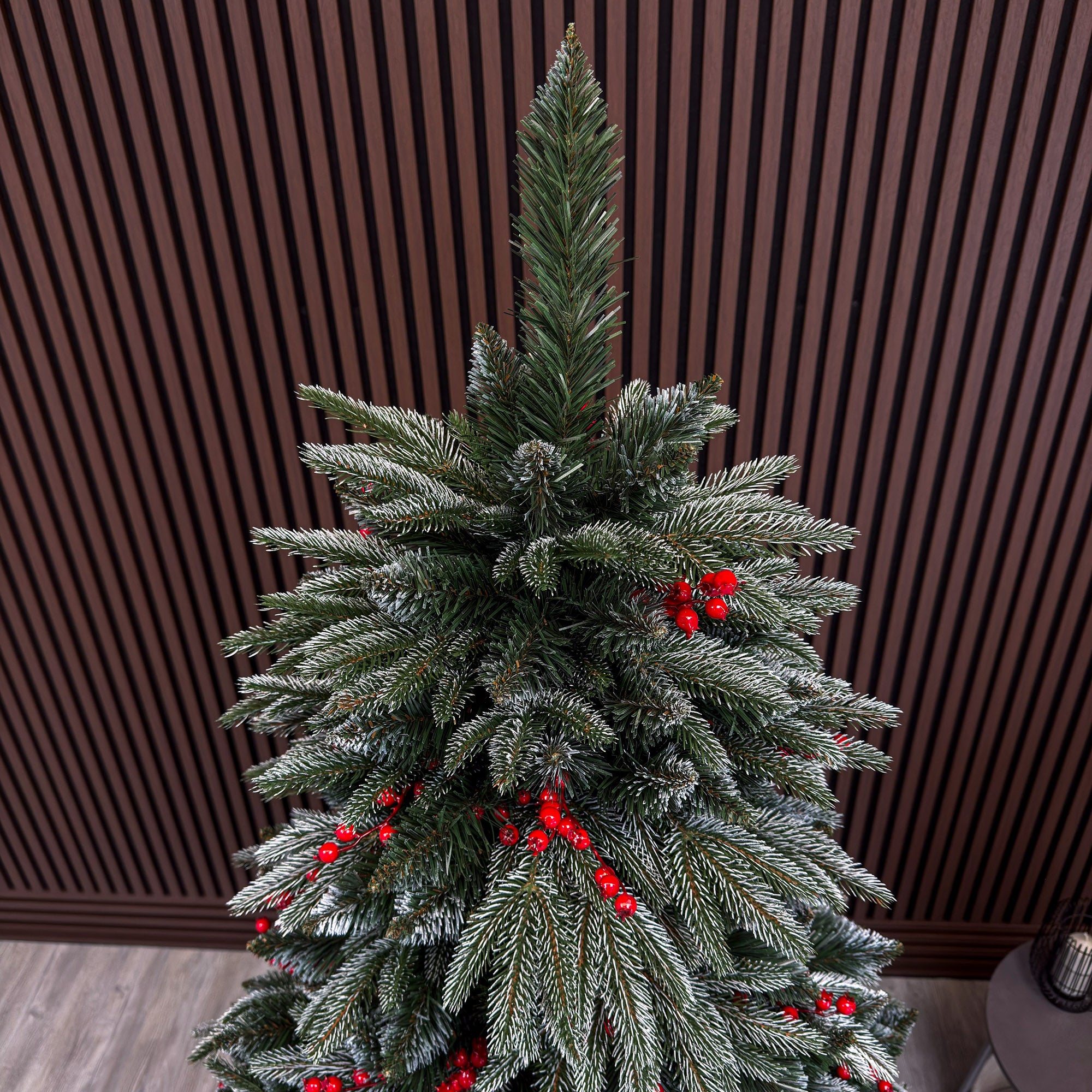 Brad artificial , Miahelene Elite, verde nins cu merisoare, mix 2D+3D, 220 cm