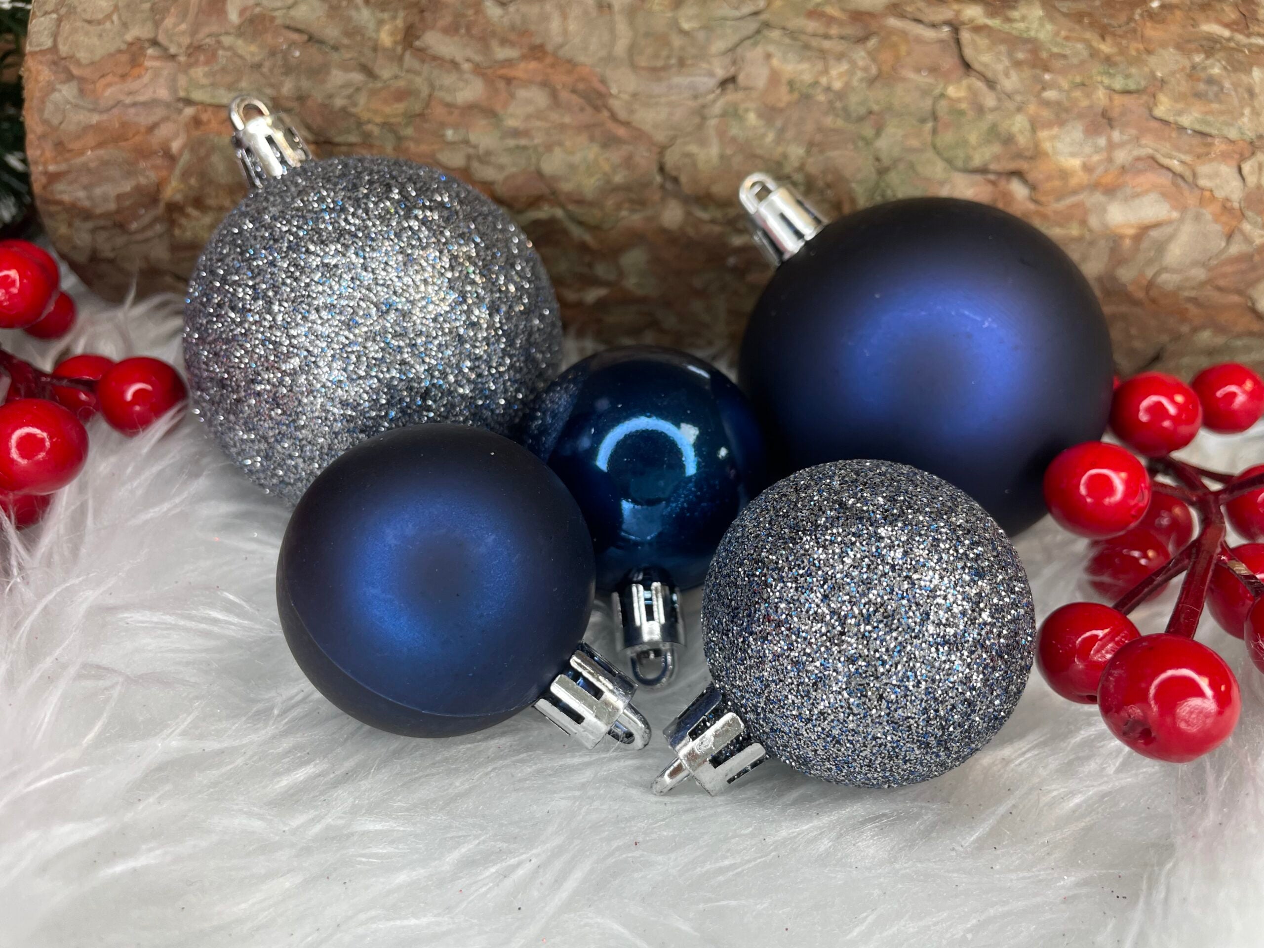 Set globuri de Craciun, 30 bucati, 3 modele, 4/5/6cm, albastru deschis