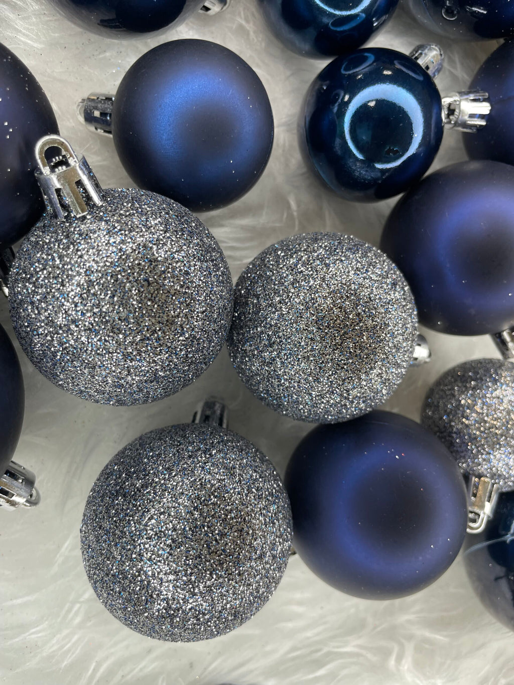 Set globuri de Craciun, 30 bucati, 3 modele, 4/5/6cm, albastru deschis
