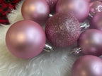 Set globuri de Craciun, 30 bucati, 3 modele, 4/5/6cm, roz