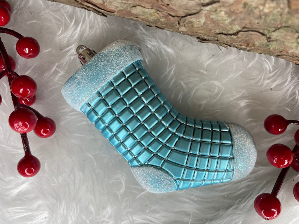 Set globuri si decoratiuni de Craciun, 72 piese, diverse dimensiuni, albastru