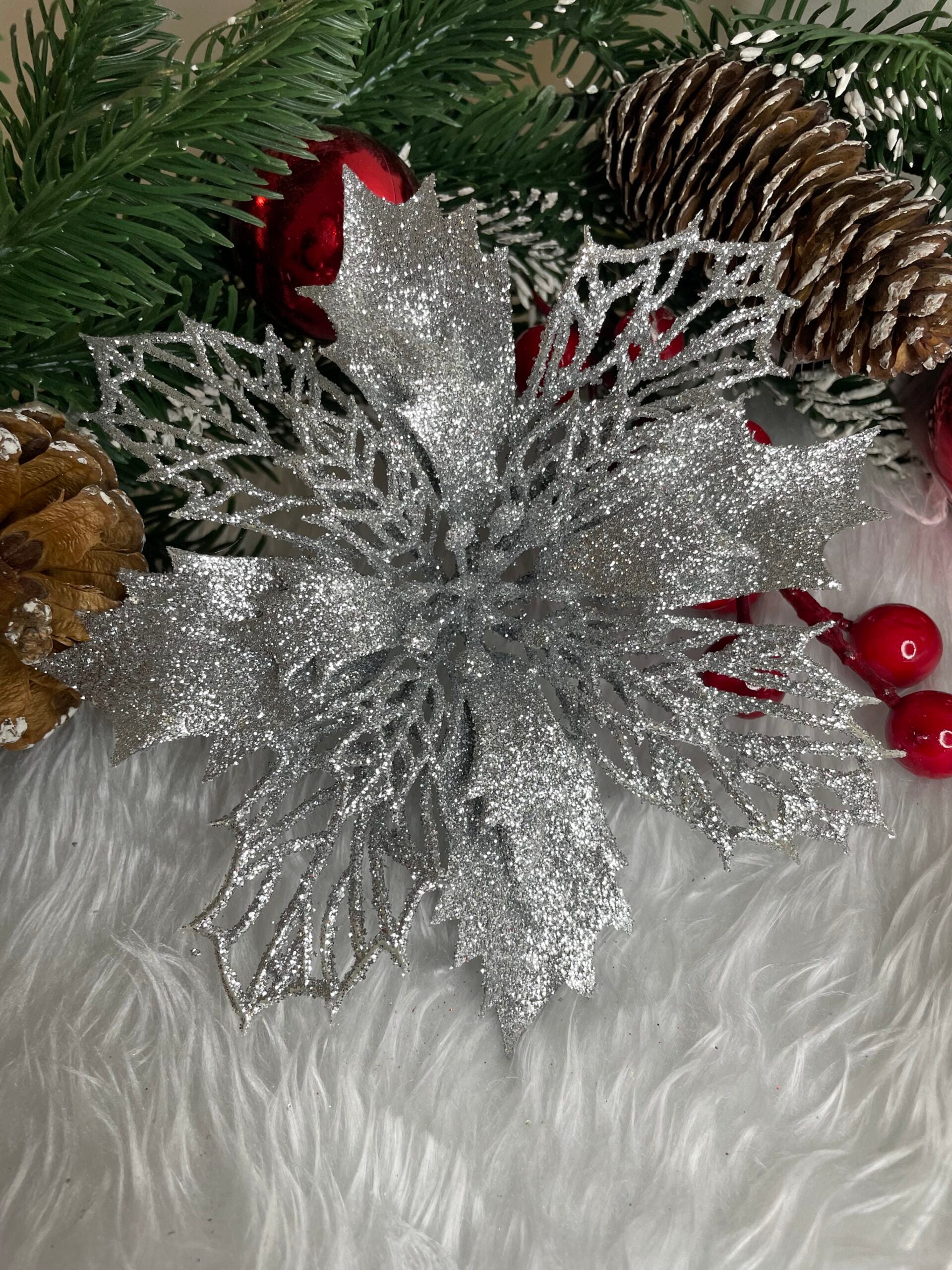 Set 10 ornamente pentru bradul de Craciun, stea Poinsettia, 16cm, argintiu